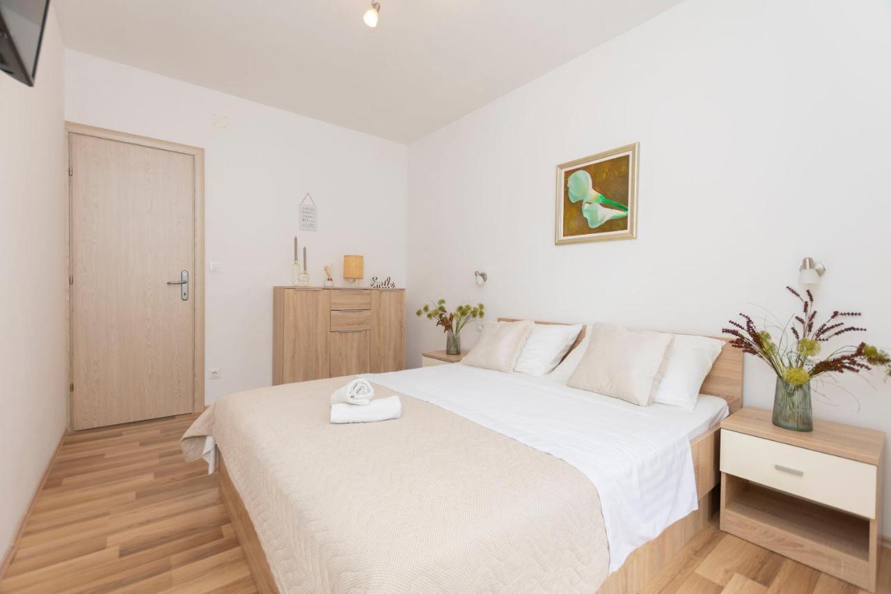 Apartments Beach Dream Mimice Exterior foto