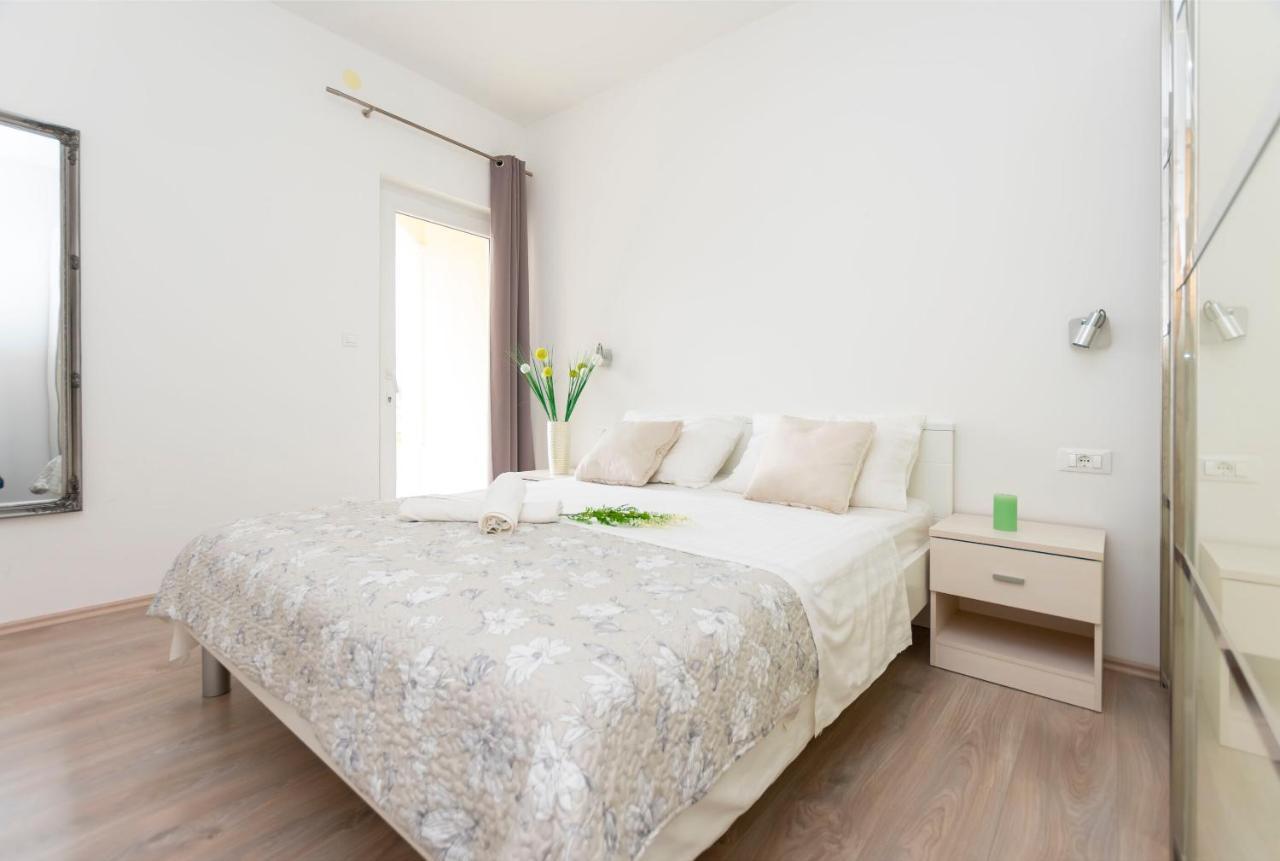 Apartments Beach Dream Mimice Exterior foto
