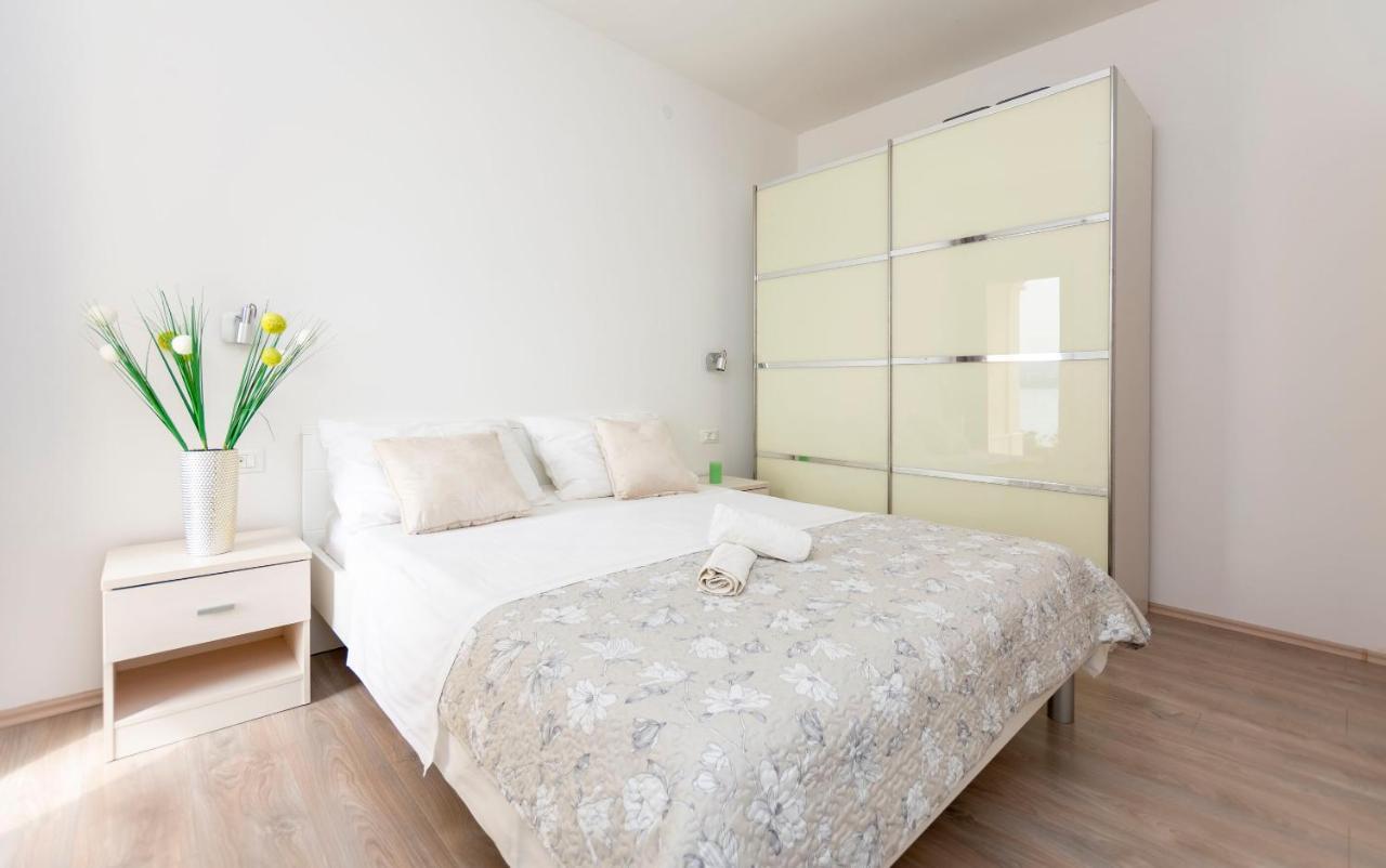 Apartments Beach Dream Mimice Exterior foto